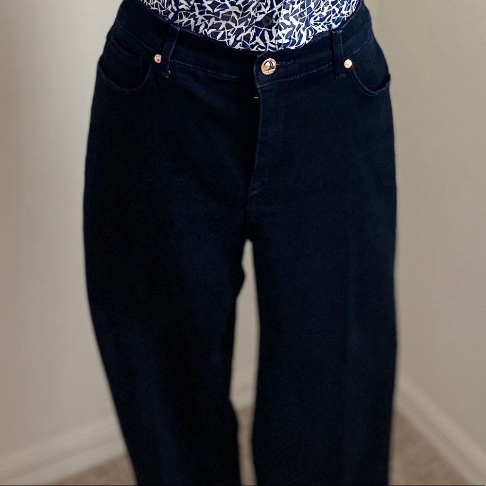 Dark Blue Jeans 👖